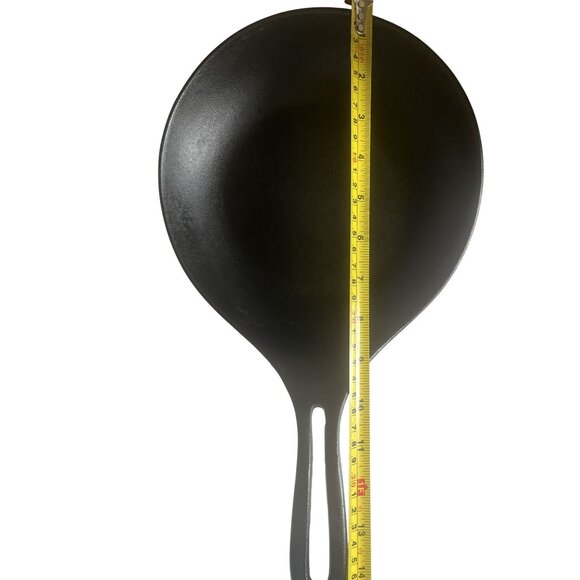 Iwachu Nambu Tekki Cast Iron Omelette Pan 22cm Japan - Picture 6 of 8